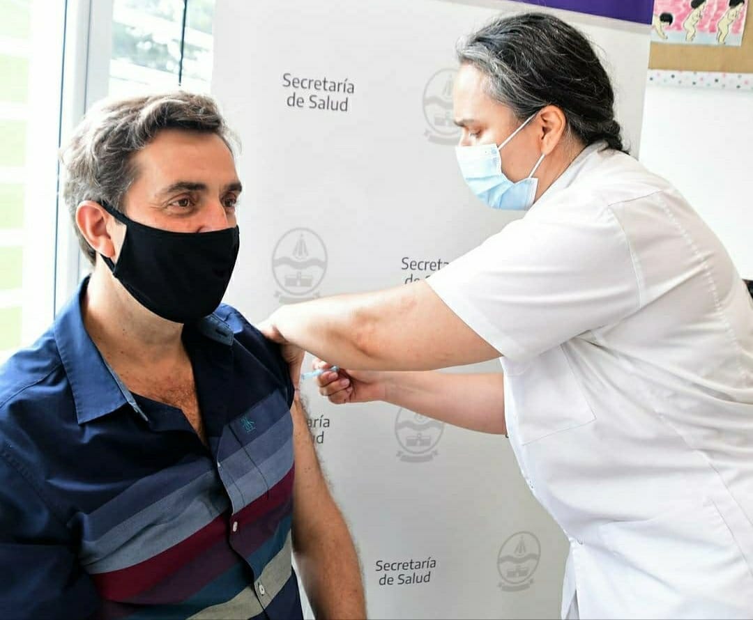 Covid-19 en Luján: El intendente Boto se vacunó y hay casi mil casos activos al momento