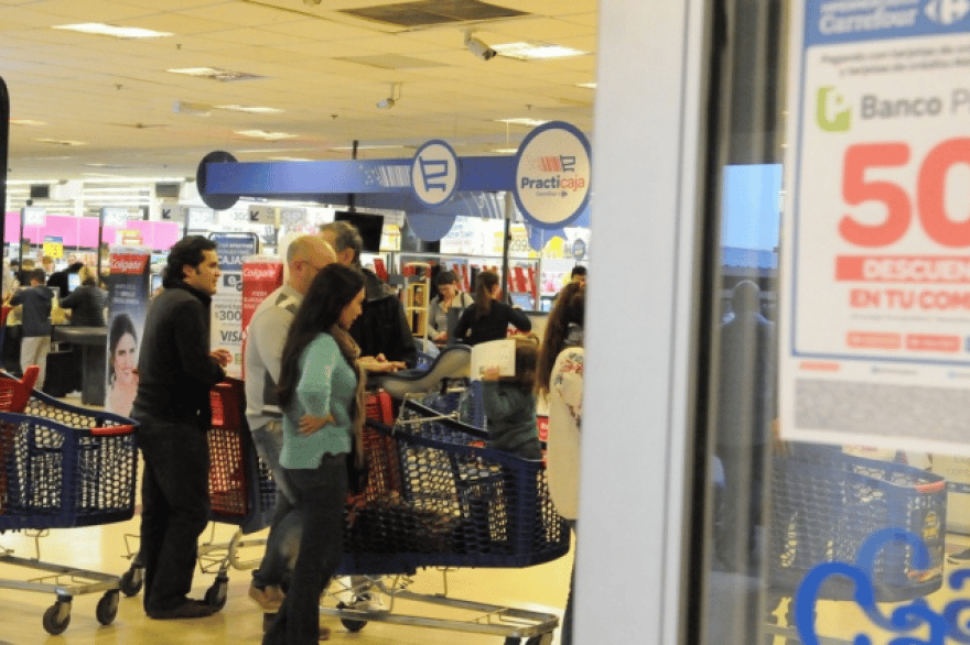 Supermiércoles del Banco Provincia: Curutchet anticipó "una promoción importante en supermercados"