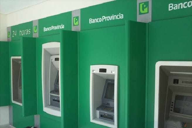 Hurlingham: Primer cajero automático del Banco Provincia  en William Morris