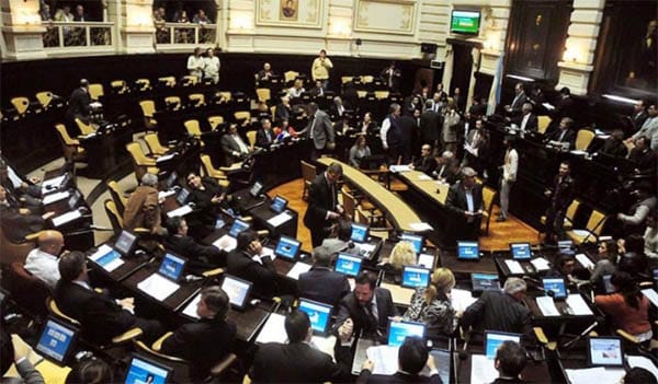 Elecciones 2013: Los diputados y senadores que dejan o quieren renovar su banca en la legislatura bonaerense