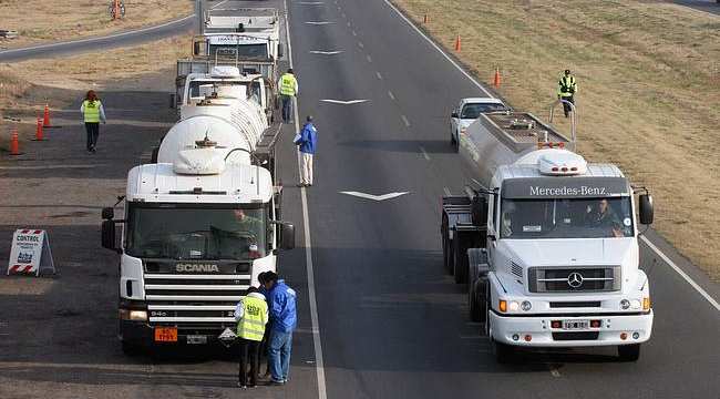 Fin de semana largo: Restricción de circulación de camiones en rutas bonaerenses 