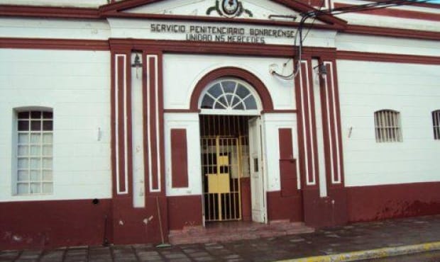 Crisis en cárcel de Mercedes: Pabellón para 17 presos tiene alojados a 87