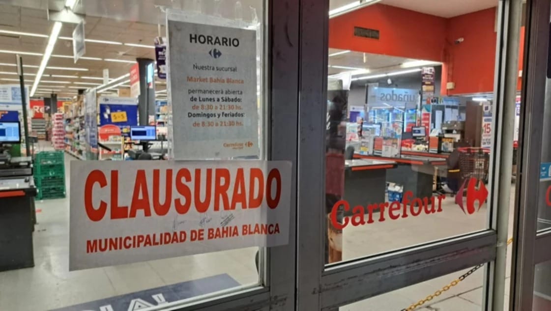 Clausuraron supermercado en Bahía Blanca: Encontraron moscas en mercadería y heces de roedores