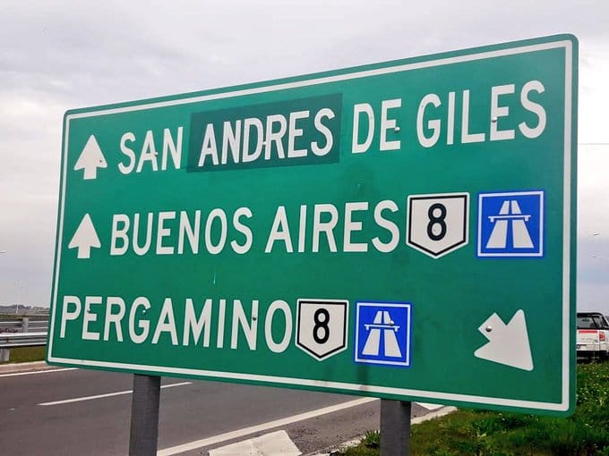 Corrigieron el error del cartel "San Antonio de Giles" en ruta 8