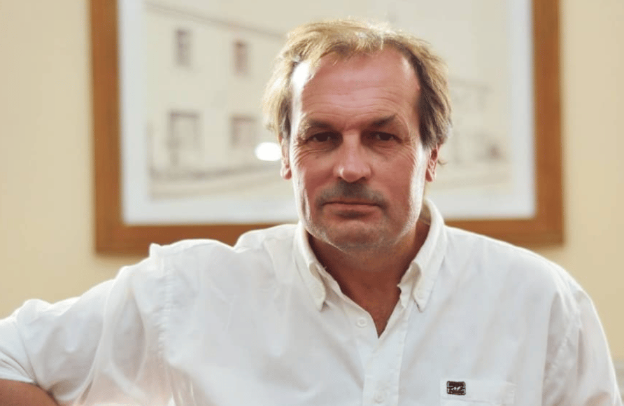 Renunció Torchio como intendente de Casares: Quién es Stadnik, el nuevo jefe comunal