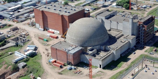 Estudian instalar una central nuclear en Bahía Blanca