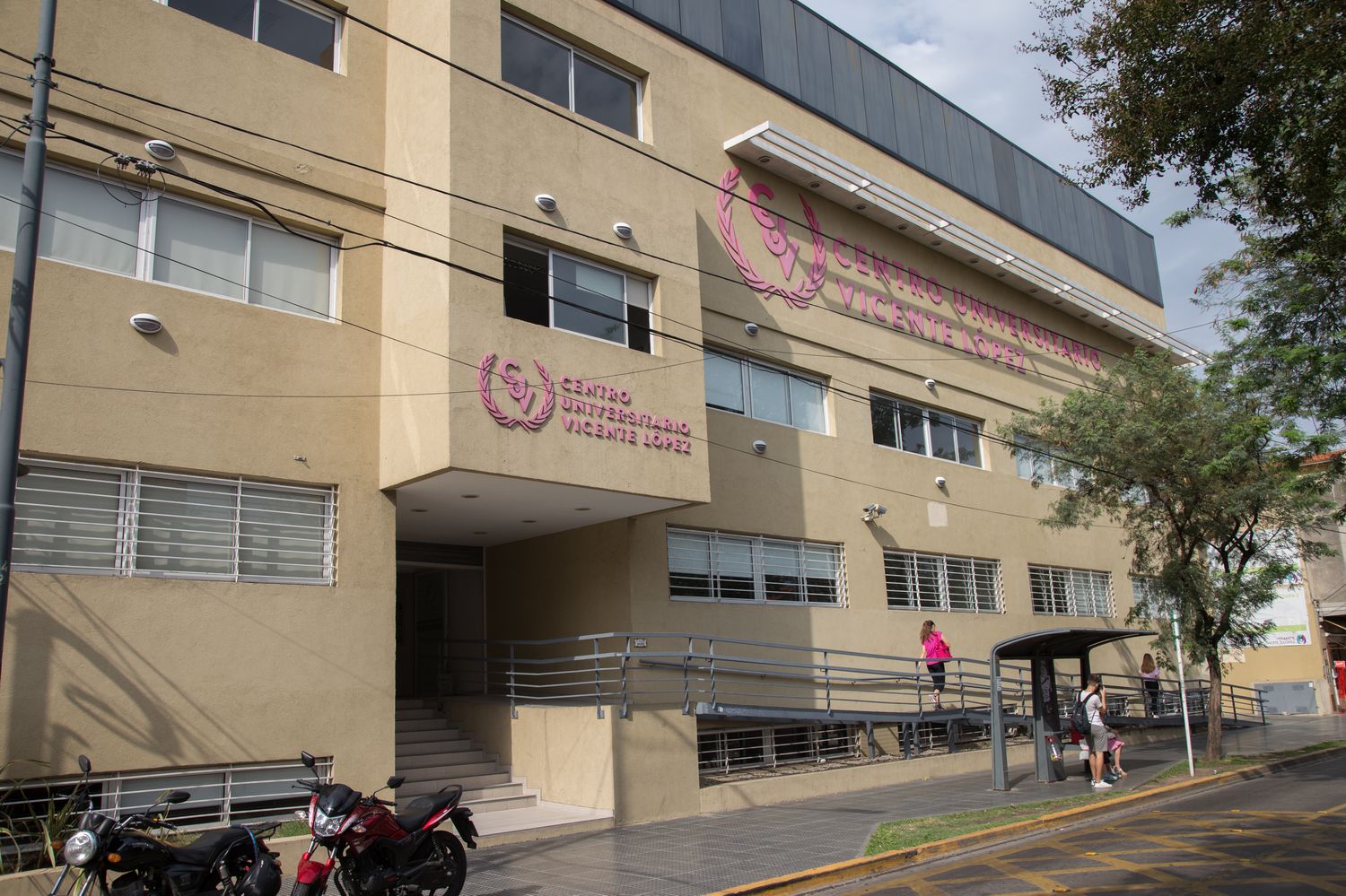 Brindan capacitación gratuita en el Centro Universitario de Vicente López