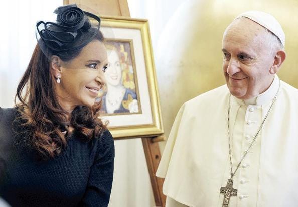 Papa Francisco a la Presidenta: "Rezo por una pacífica convivencia"
