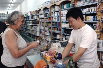 Precios "esenciales" en supermercados chinos: Quedaron afuera y esperan ingresar en nuevo acuerdo