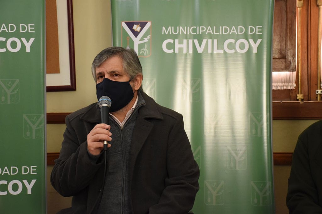 Britos afirmó que no habrá permisos para reuniones sociales en Chivilcoy