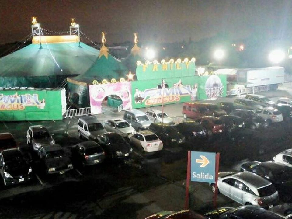 Un circo varado en Ramallo desde el inicio de la cuarentena subsiste gracias a la solidaridad