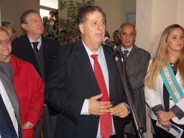 Sin Scioli, Collia inauguró sala de internación en el Hospital de Rauch