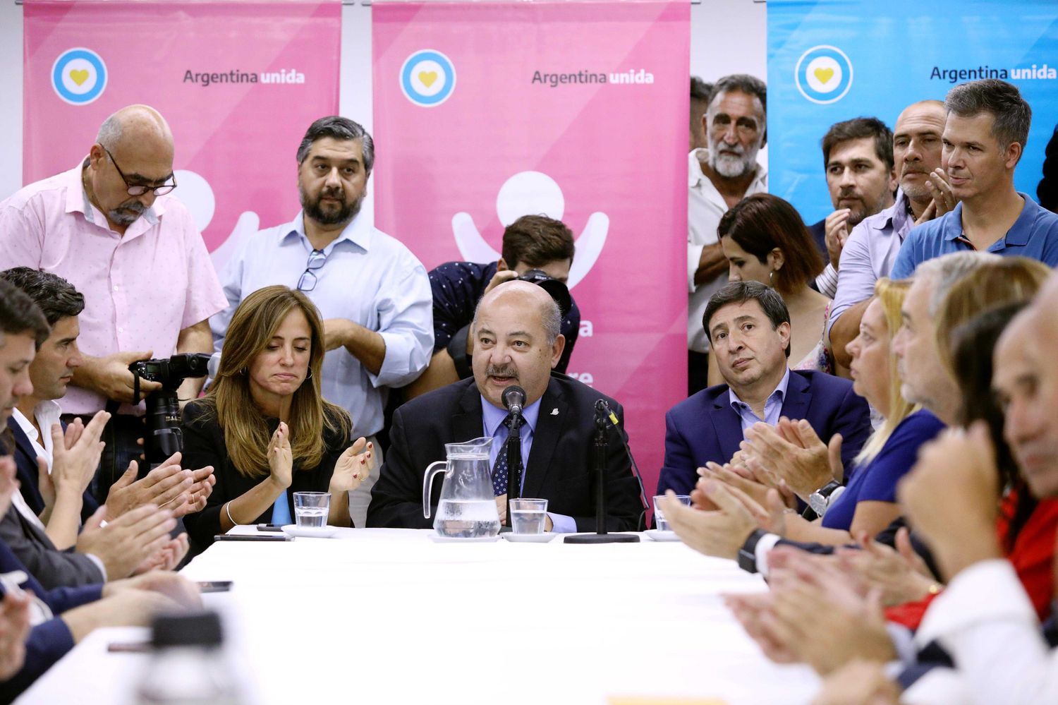 Tarjeta AlimentAr en La Plata y la región capital: Presentaron un Consejo contra el hambre