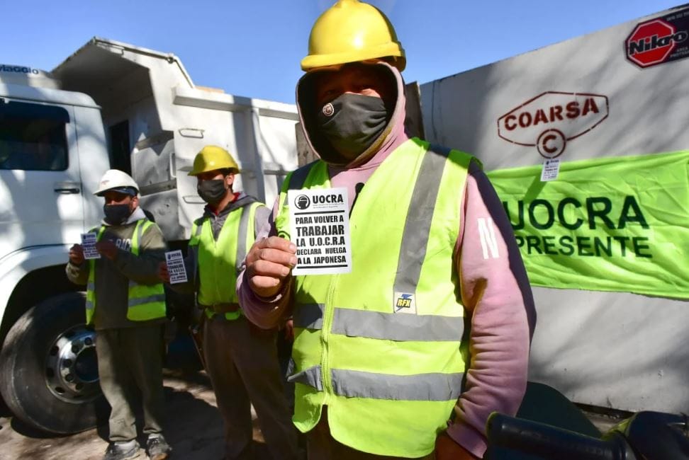 Mar del Plata: Trabajadores de la construcción comenzaron una huelga "a la japonesa" para poder volver a trabajar