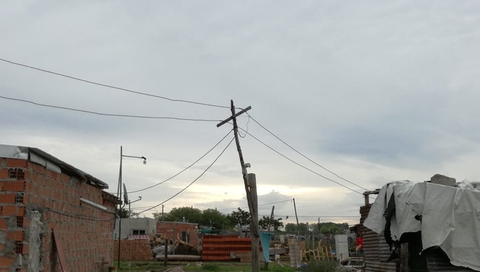 Junín: El 30 % de la energía eléctrica se consume en conexiones clandestinas
