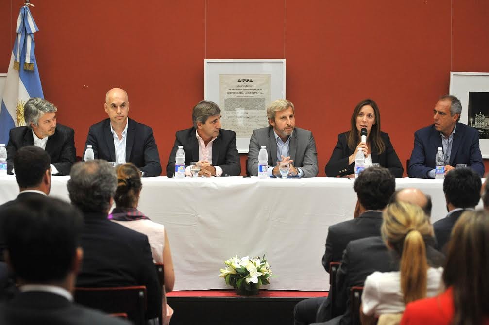 Vidal firmó acuerdo con la Ciudad y la UIF para combatir el lavado, la corrupción y el narcotráfico