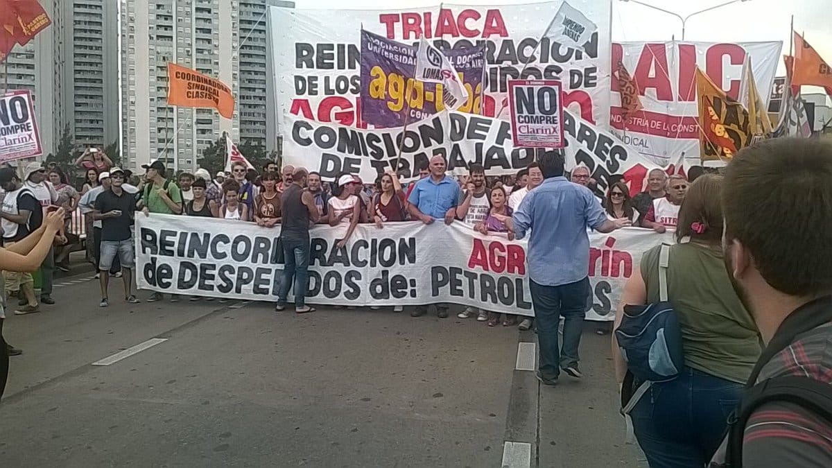 Trabajadores de AGR-Clarín realizan cortes en Tigre, Morón y Avellaneda 