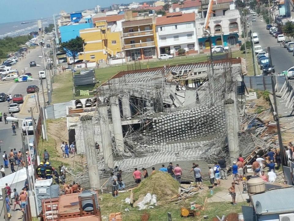 Derrumbe en obra de Centro Cultural de Santa Teresita: Se investiga si hay obreros atrapados