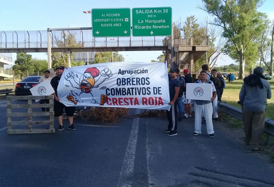 Trabajadores de Cresta Roja denuncian vaciamiento y protestaron en autopista Ezeiza - Cañuelas y Obelisco