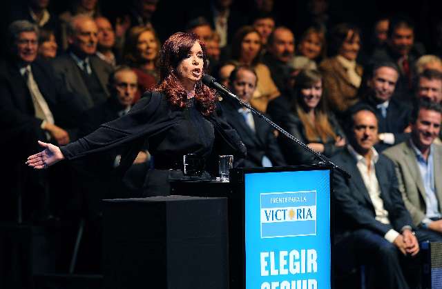 Cristina presentó sus candidatos: "Si hemos ganado una década, tenemos que ganar otra más"