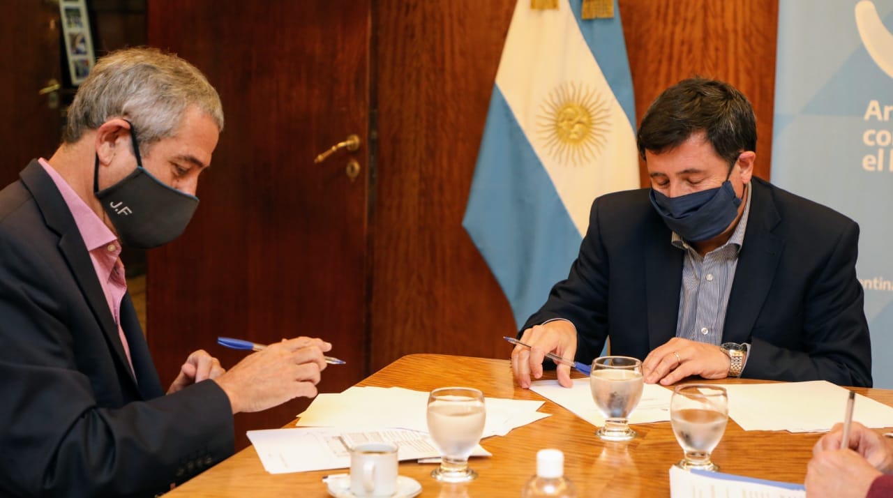 Avellaneda: Ferraresi y Arroyo firmaron un acuerdo para capacitar a jóvenes en oficios