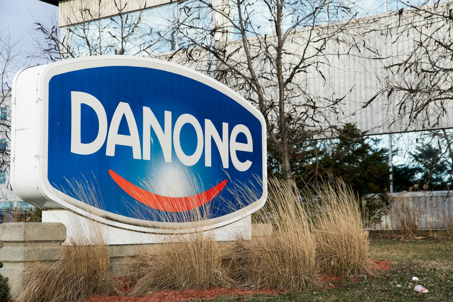 Danone firmó un convenio con la Cruz Roja para colaborar con la alimentación de sectores vulnerables 