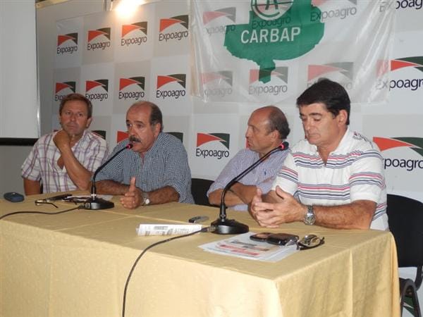 Carbap declaró la Emergencia Lechera en Buenos Aires y La Pampa