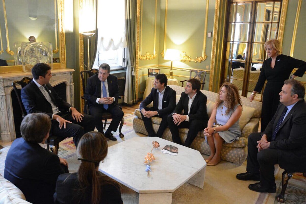 Diputados bonaerenses se reunieron con el embajador en España, Ramón Puerta