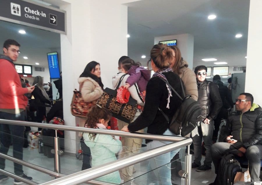 Morón: Miles de afectados por cancelación de vuelos de Flybondi