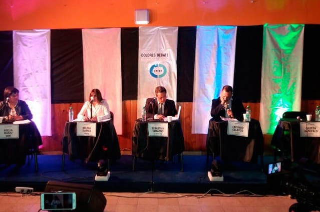 Elecciones 2017: Estudiantes de periodismo organizaron debate de candidatos en Dolores