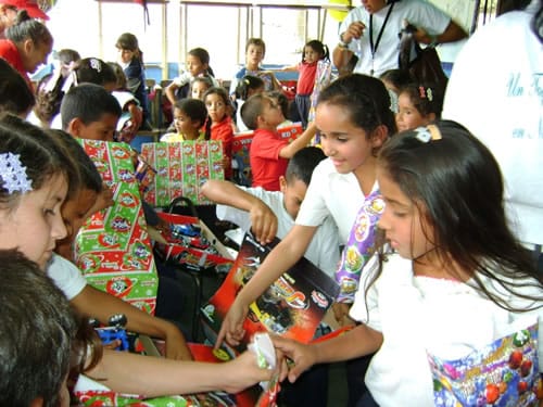 Ramallo solidaria en Navidad: Campaña "Un juguete por una sonrisa"