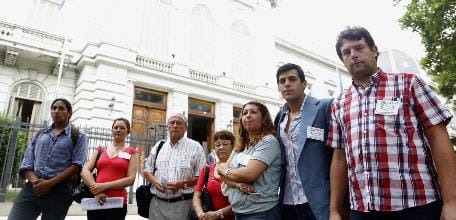 Inundación en La Plata: Familiares de Víctimas reclamaron por subsidios 