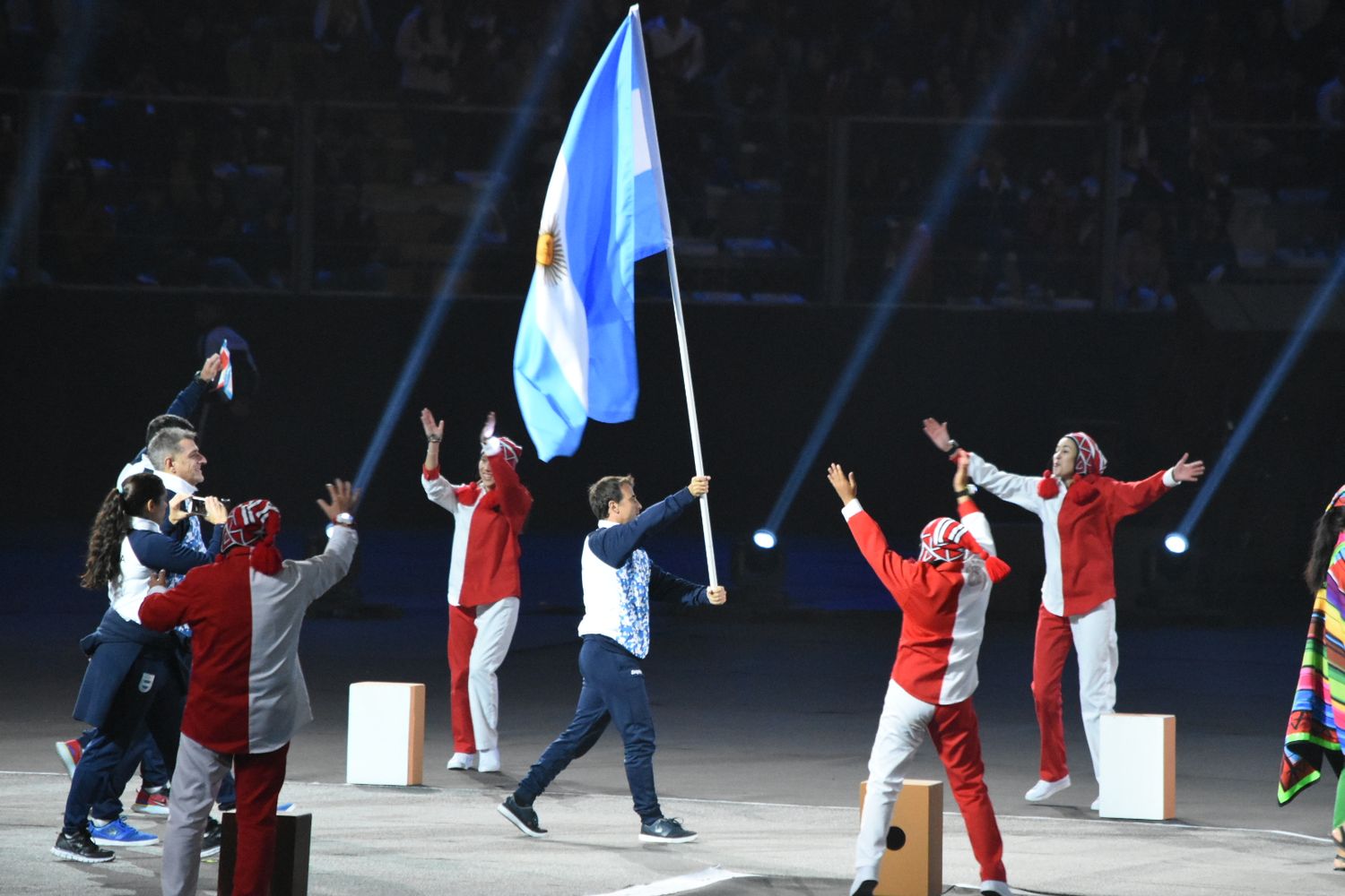 Lima 2019: Bonaerenses desfilaron en la delegación de Argentina en la inauguración de los Juegos Panamericanos