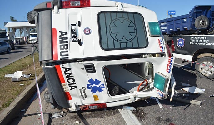 Una ambulancia involucrada en fatal accidente sobre Ruta 9