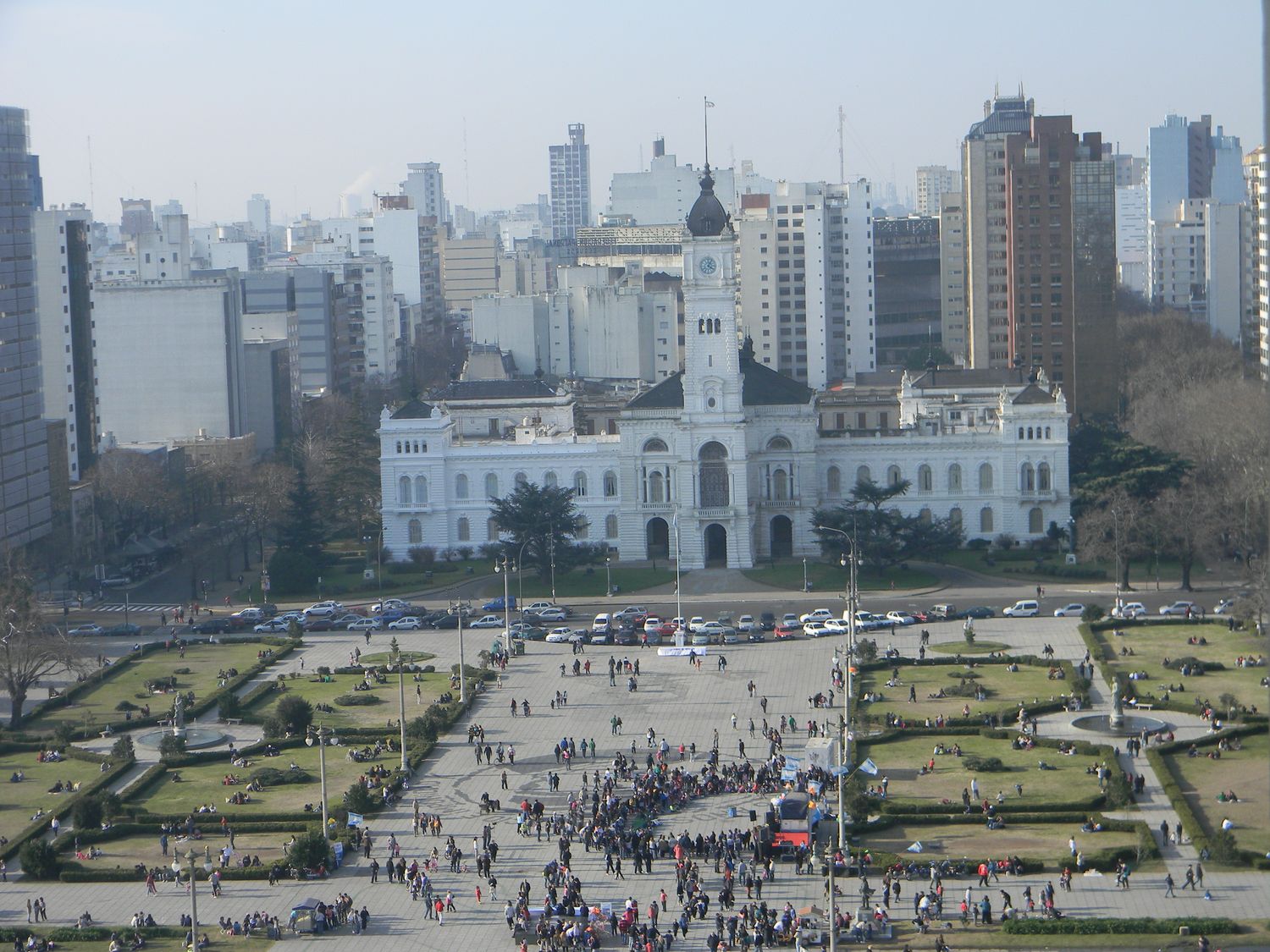Aniversario de La Plata: No habrá bancos ni actividad pública este jueves