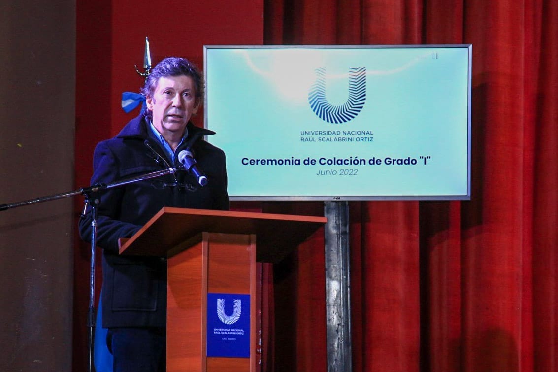 San Isidro: Entregaron diplomas a egresados de la Universidad Nacional Scalabrini Ortiz