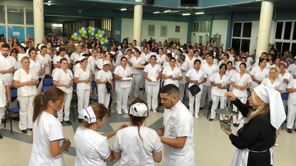 Cien nuevos enfermeros se recibieron en José C. Paz