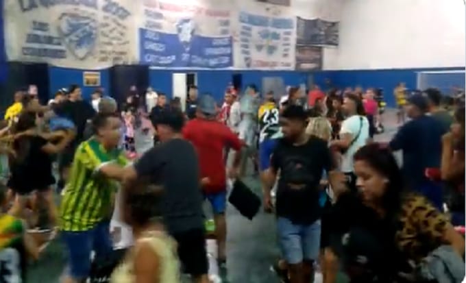Violencia en el fútbol infantil: Batalla campal entre padres durante un partido con nenes de 7 años en La Matanza