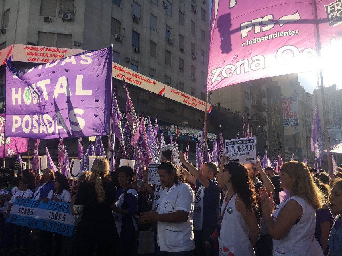 #8M: Corte, protesta y movilización de enfermeras despedidas del Hospital Posadas