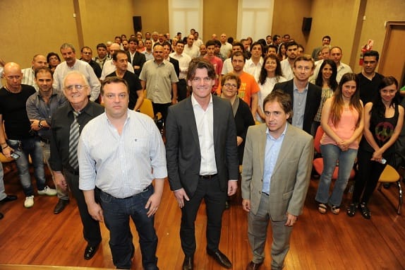Impulsan campaña "Scioli Presidente" en municipios opositores