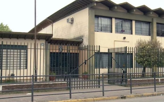 Conmoción en Zárate: Un alumno de 11 años murió después de recibir una patada en el colegio