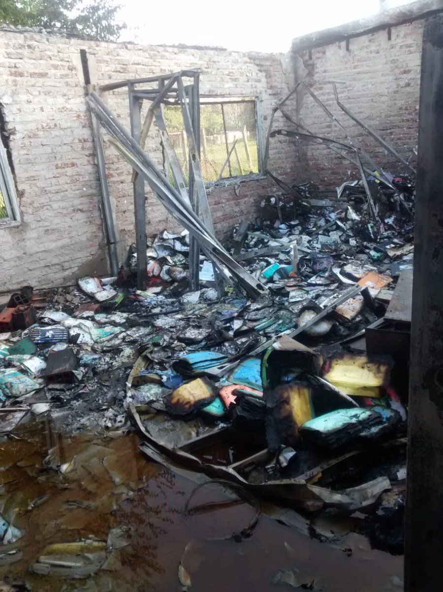 Alerta en Moreno: Se incendiaron dos escuelas y no descartan que haya sido un atentado