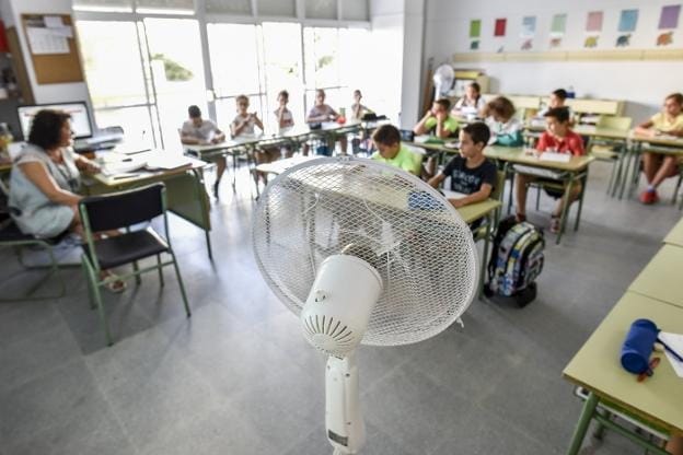 Escuelas bonaerenses con horarios cortados y suspensión de clases presenciales por la ola de calor
