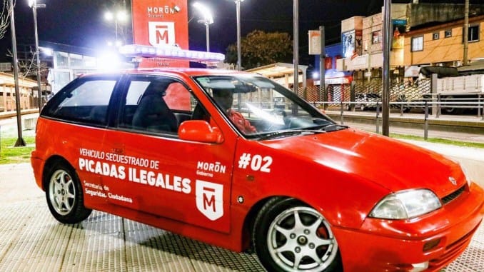 Fallo inédito en Morón: Autos secuestrados en picadas serán utilizados como patrulleros 