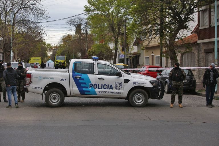 Un militar retirado estuvo 8 horas atrincherado con explosivos en su departamento y mantuvo en vilo a Mar del Plata