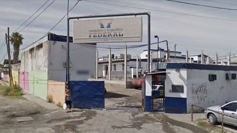 Coronavirus: Falleció empleado del Senasa que vivía en Varela y trabajaba en un frigorífico de Quilmes