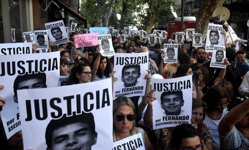 Crimen de Fernando: Piden prisión preventiva para ocho rugbiers y la liberación de dos