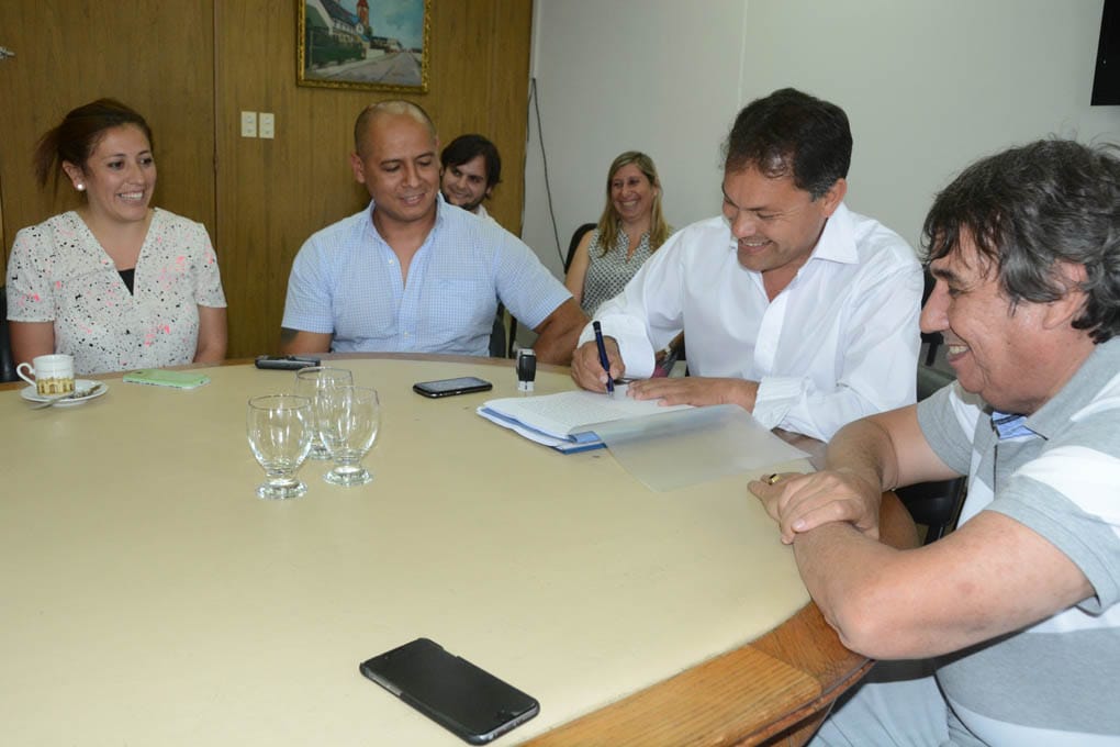 Moreno: Festa acordó aumento con los municipales y anunció que los funcionarios no lo cobrarán