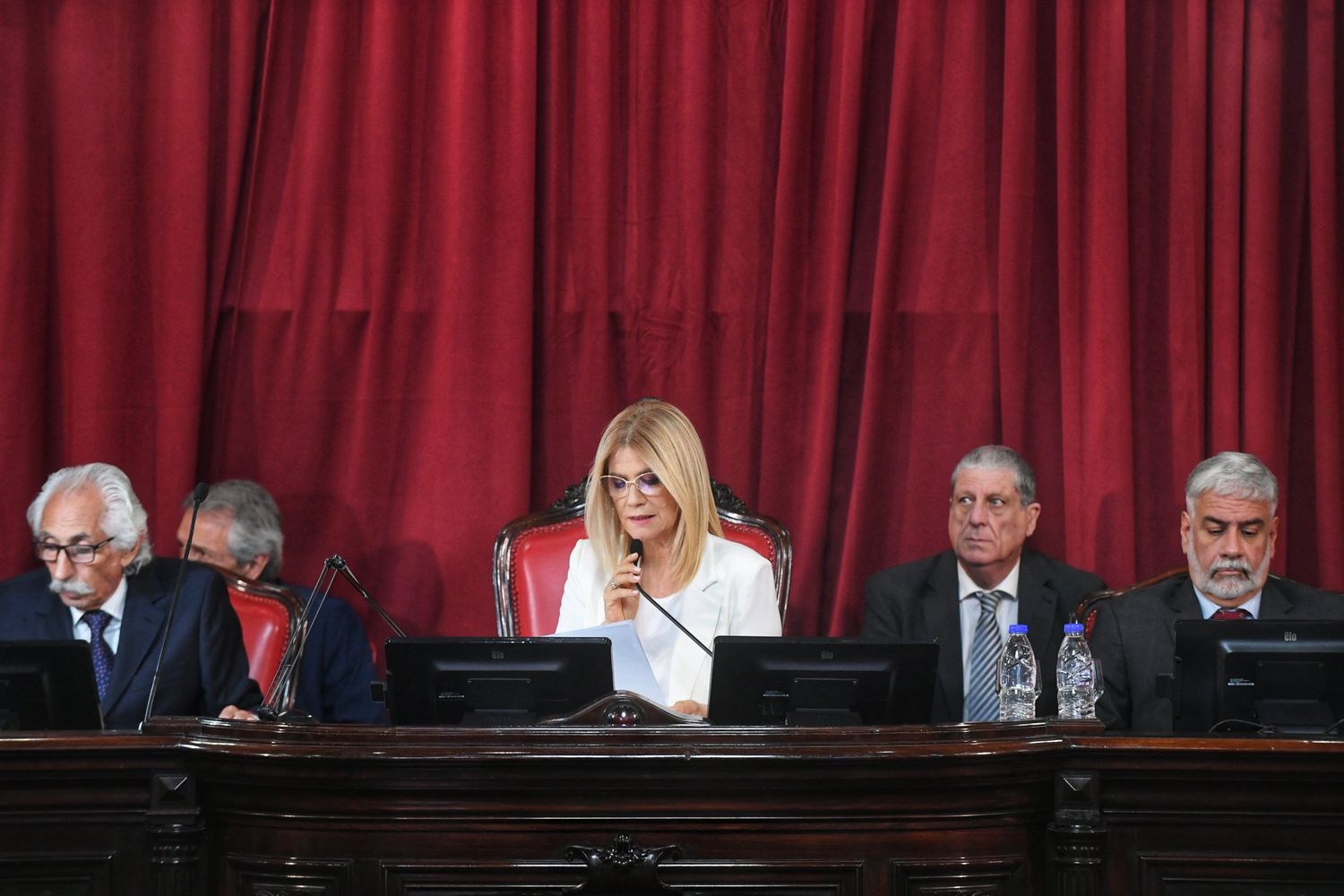 Magario celebró la aprobación de Alcohol Cero en el Senado: "Protegemos la vida de los bonaerenses"