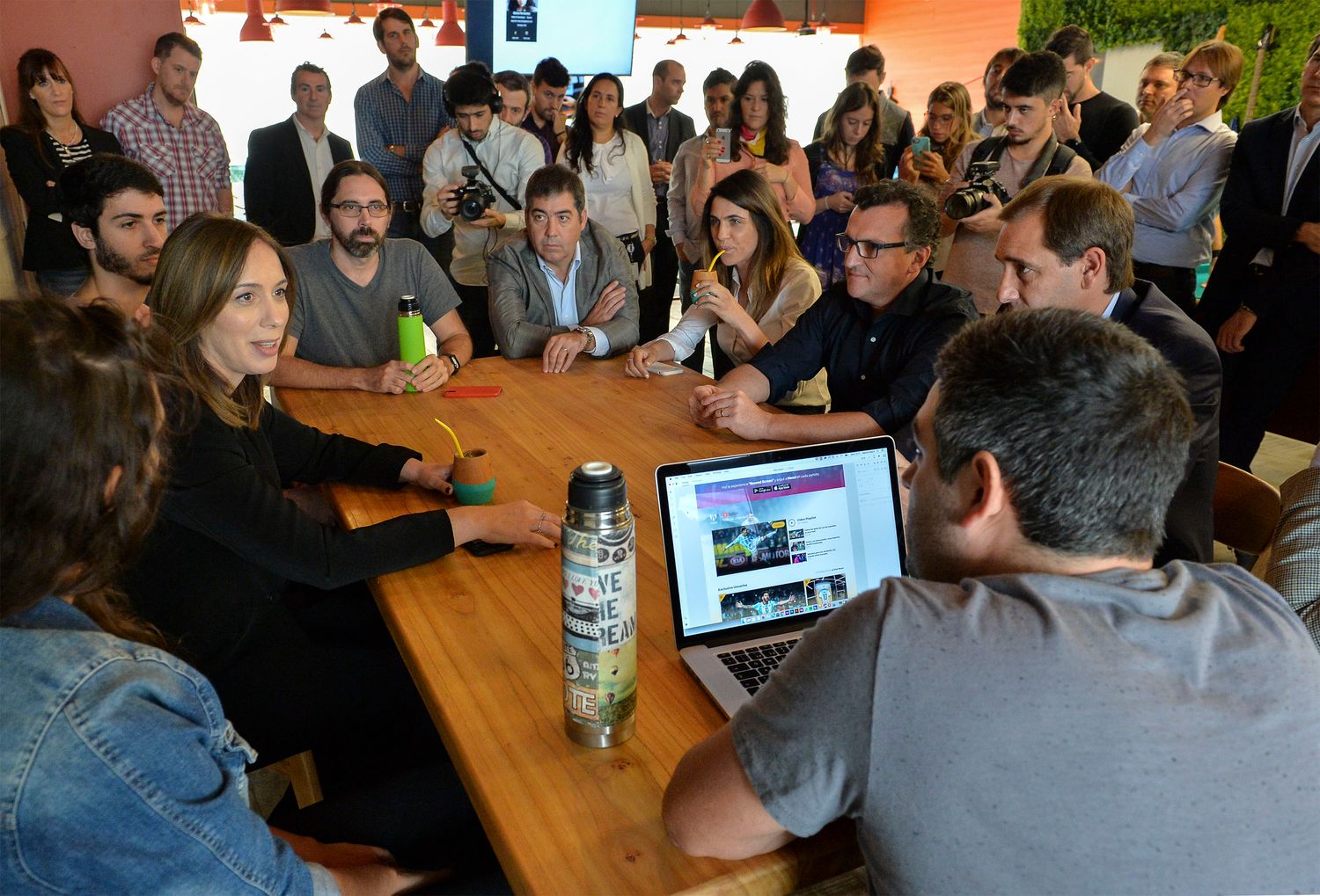 La Plata: Vidal visitó nuevas oficinas de Globant, una empresa de software que invirtió USD 12.000 millones